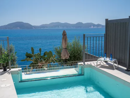 Ionian-Kefalonia-Assos-Rockshore-Villa-2