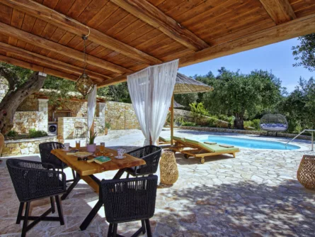 Kristy villa 3 Outdoor 1