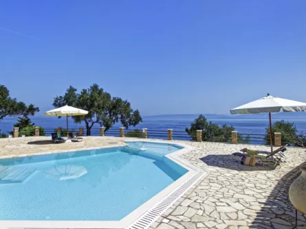 Kyma villa pool 13