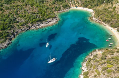 Sarakiniko beach Ithaka Greece web