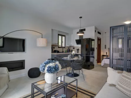 Spalathra apelia suite 4